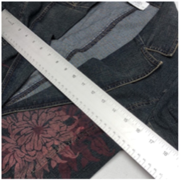 LIKE NEW WALLIS DENIM JEAN JACKET US12 ⭐️ - Picture 16 of 16